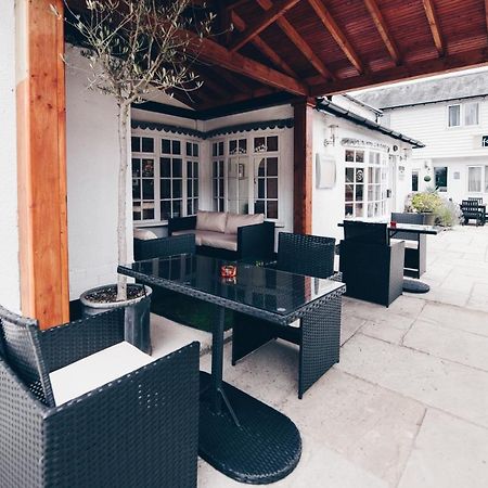 Fox Country Inn High Wycombe Extérieur photo