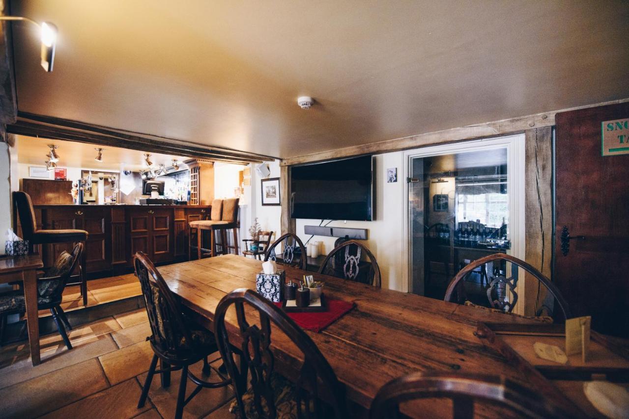 Fox Country Inn High Wycombe Extérieur photo