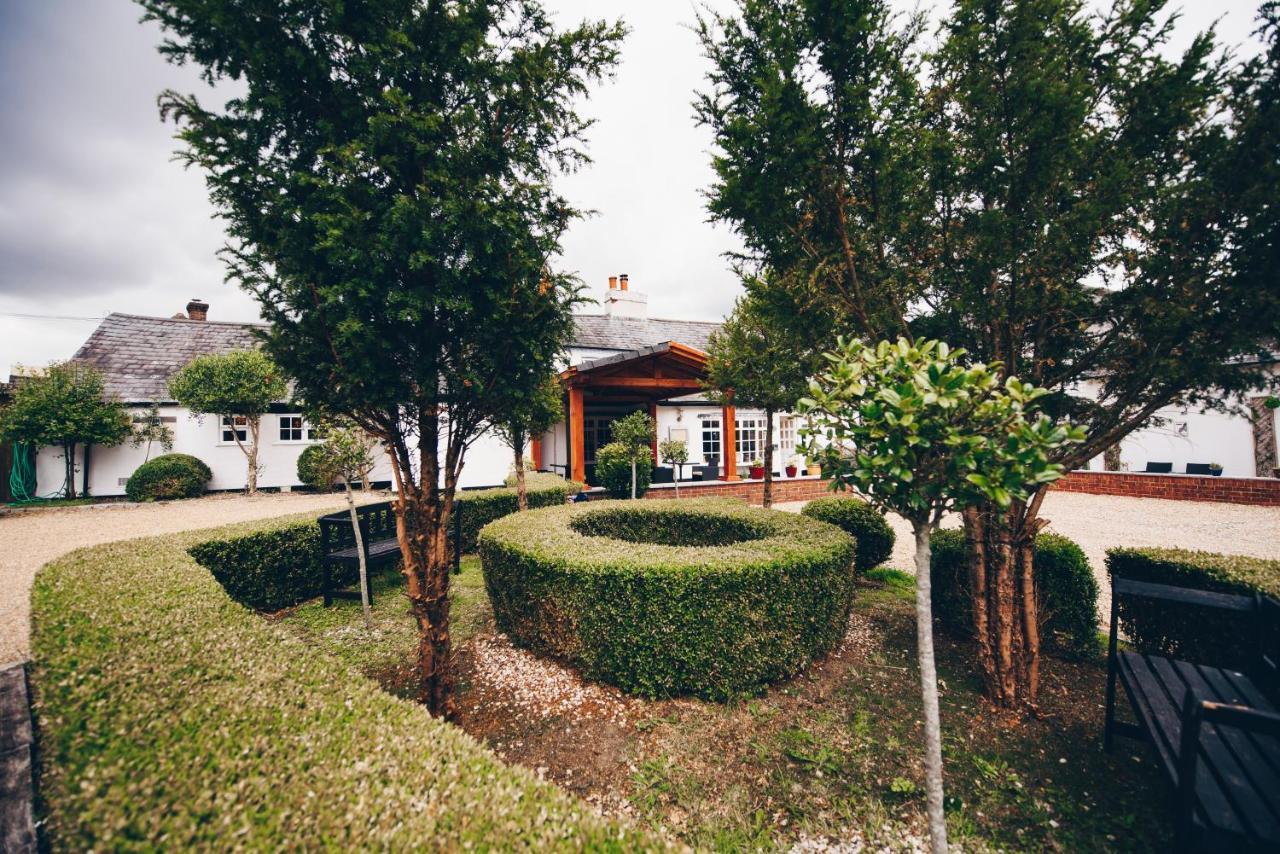 Fox Country Inn High Wycombe Extérieur photo